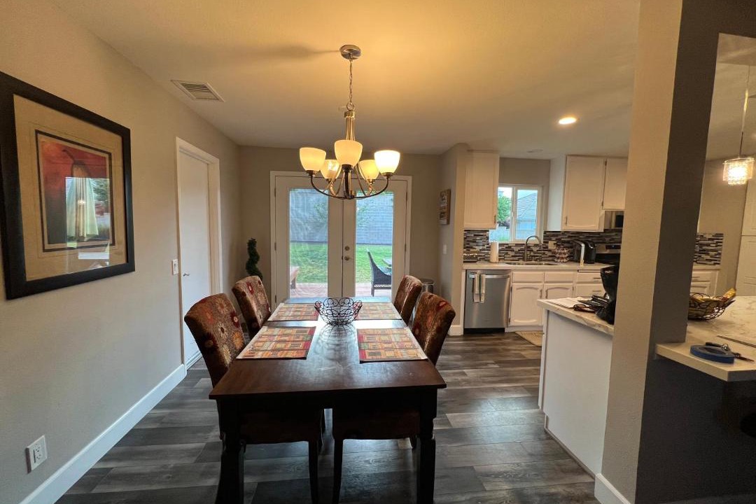Photo of Livingroom in San Antonio Heights