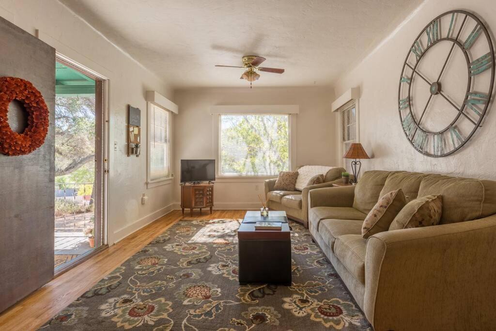 Photo of Livingroom in Atascadero