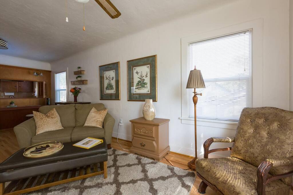 Photo of Livingroom in Atascadero