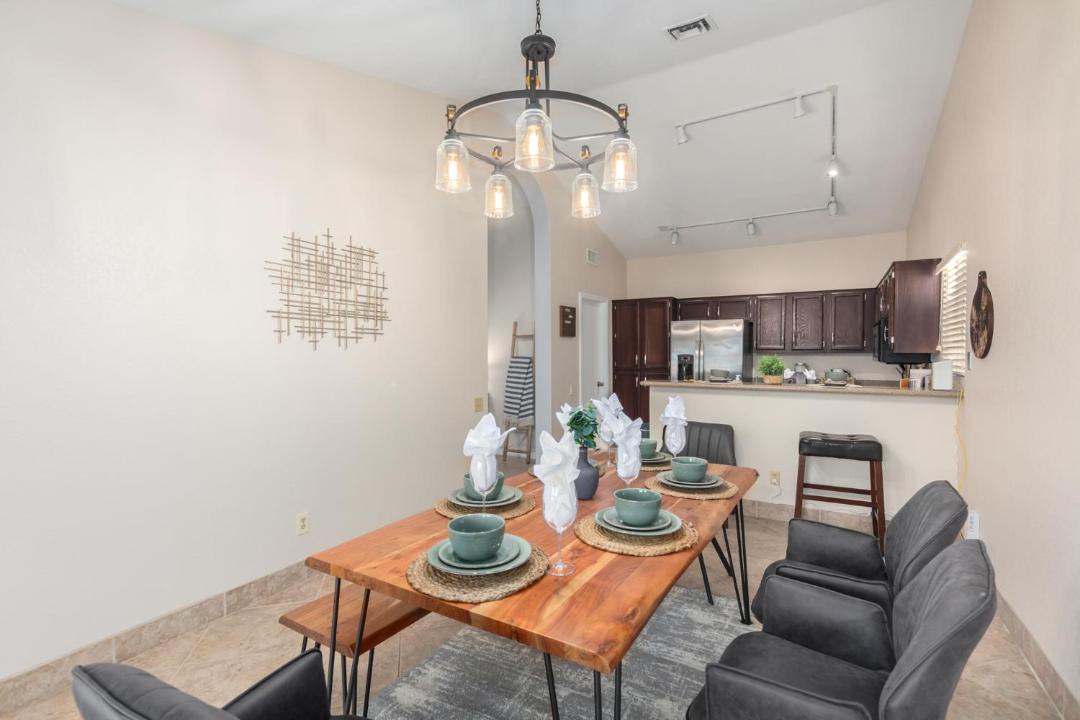 Photo of Livingroom in Tempe