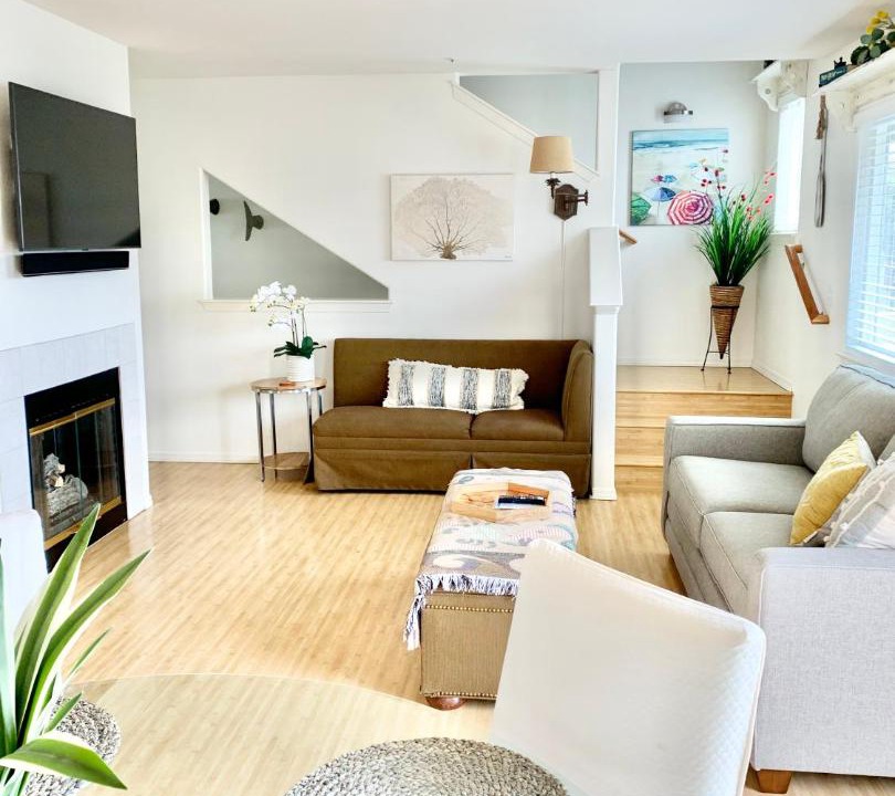 Photo of Livingroom in Downtown