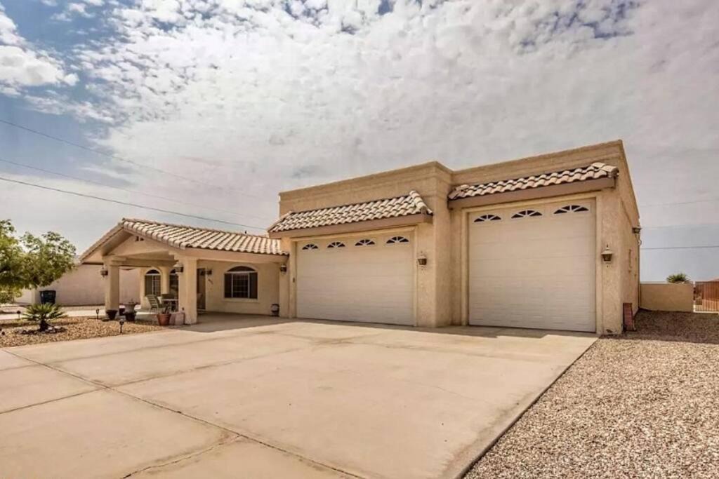 Photo of Buildings in Lake Havasu City