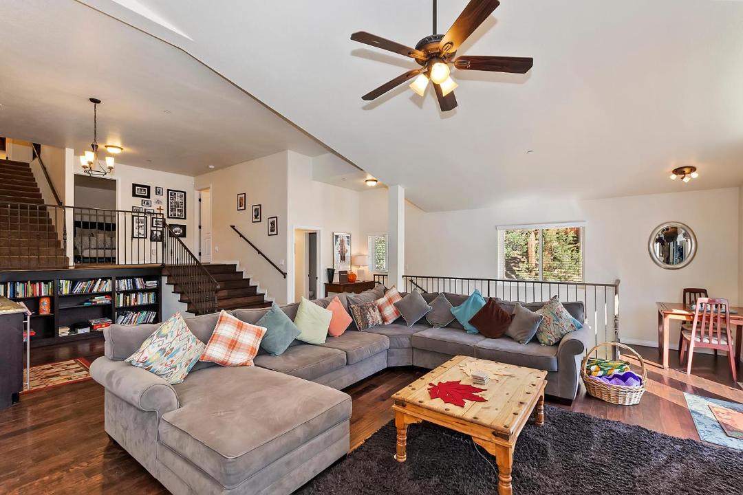 Photo of Livingroom in Whispering Forest