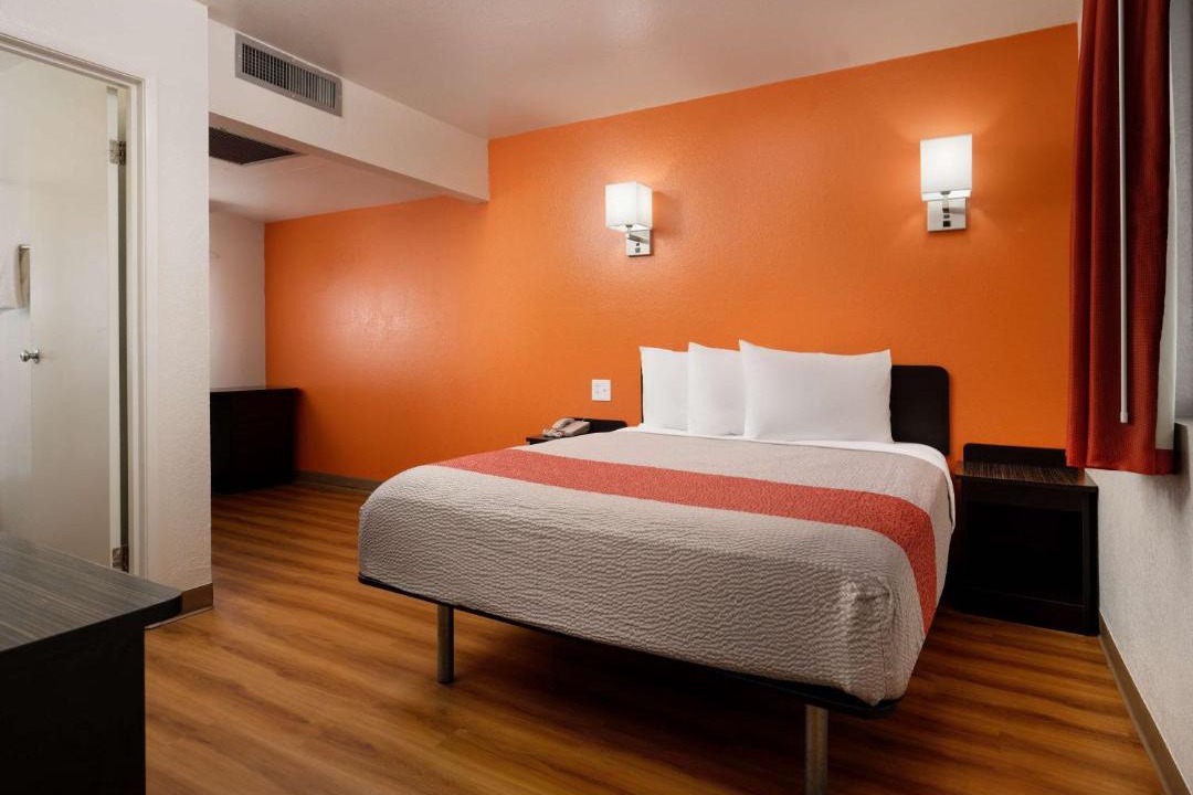 Photo of Bedroom in Pismo Beach