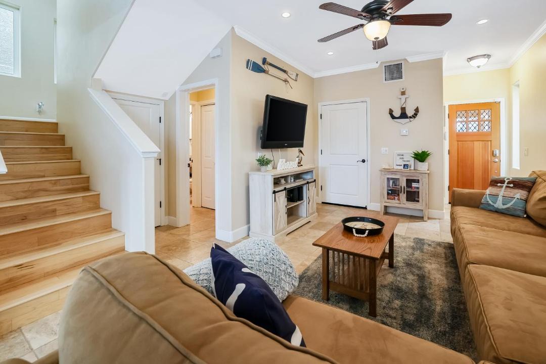 Photo of Livingroom in Oceano