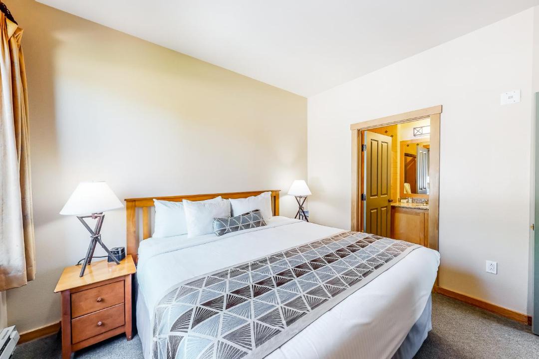 Photo of Bedroom in Mammoth Lakes