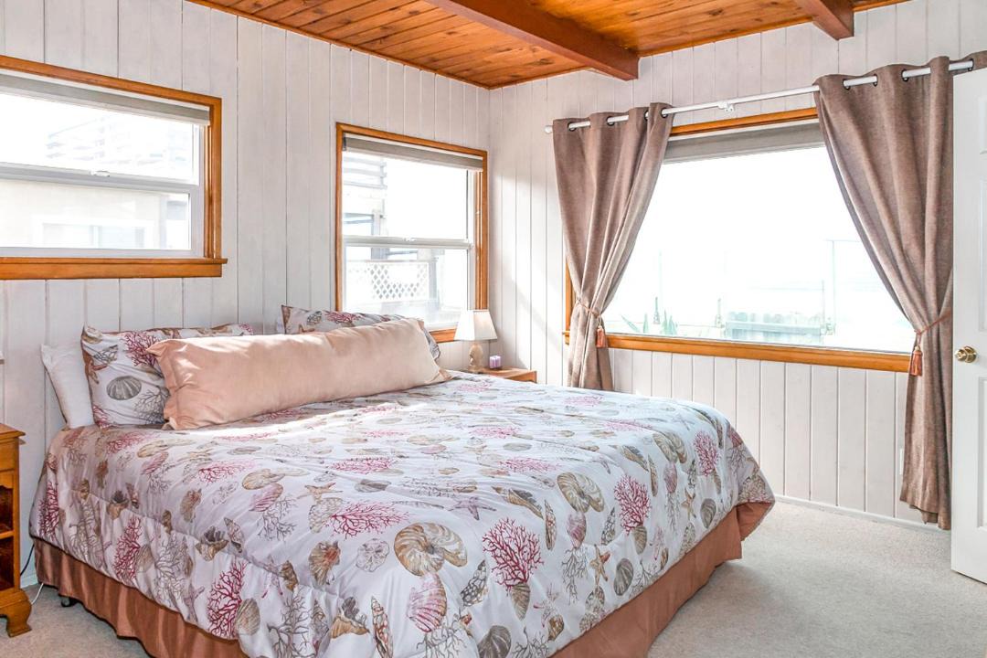 Photo of Bedroom in Oceano