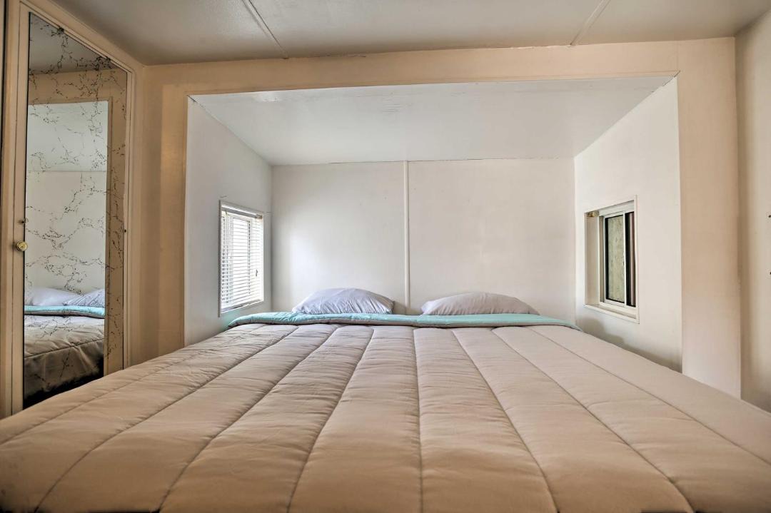 Photo of Bedroom in Desert Hot Springs