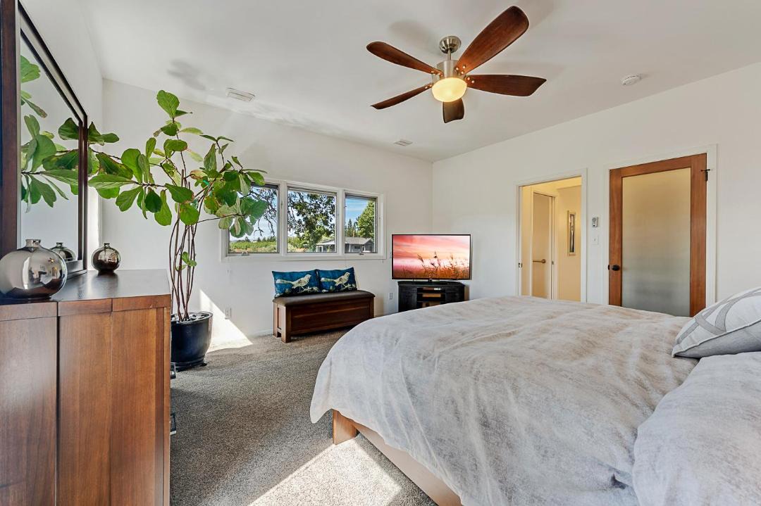 Photo of Bedroom in Forestville