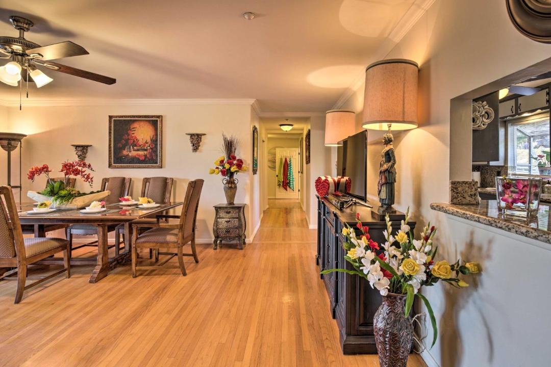 Photo of Livingroom in Bostonia