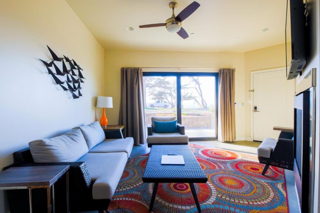 Photo of Livingroom in Baywood Park