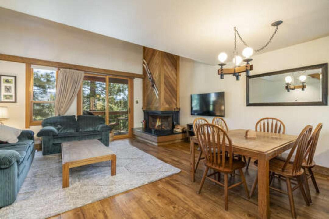 Photo of Livingroom in Truckee