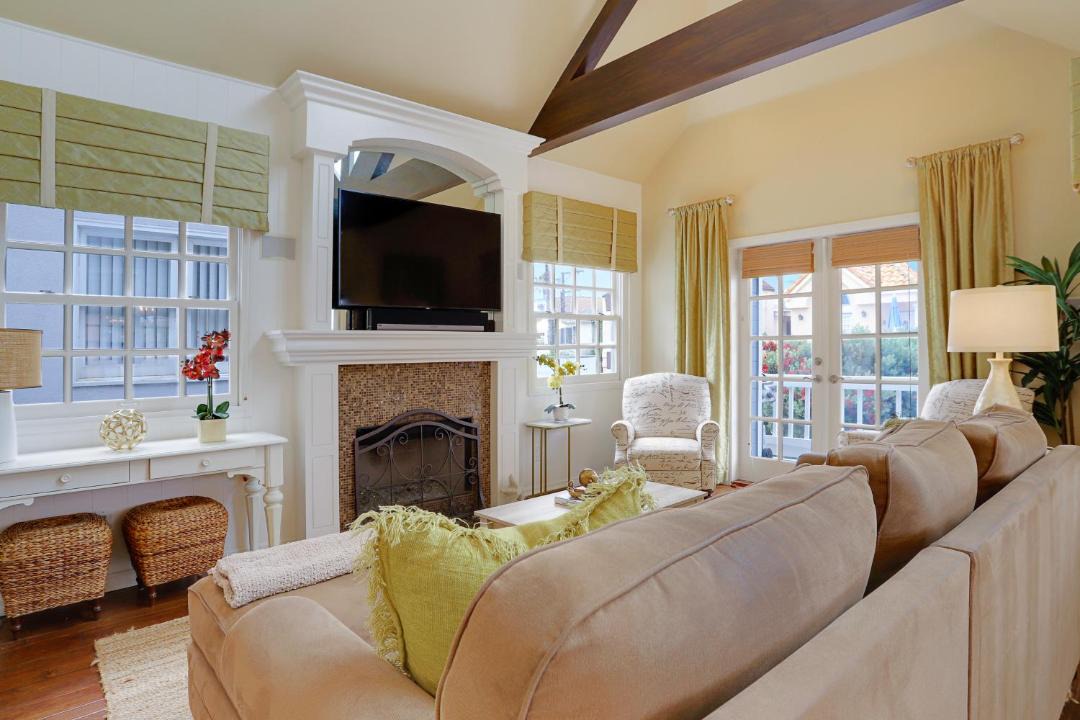 Photo of Livingroom in South Mission Beach