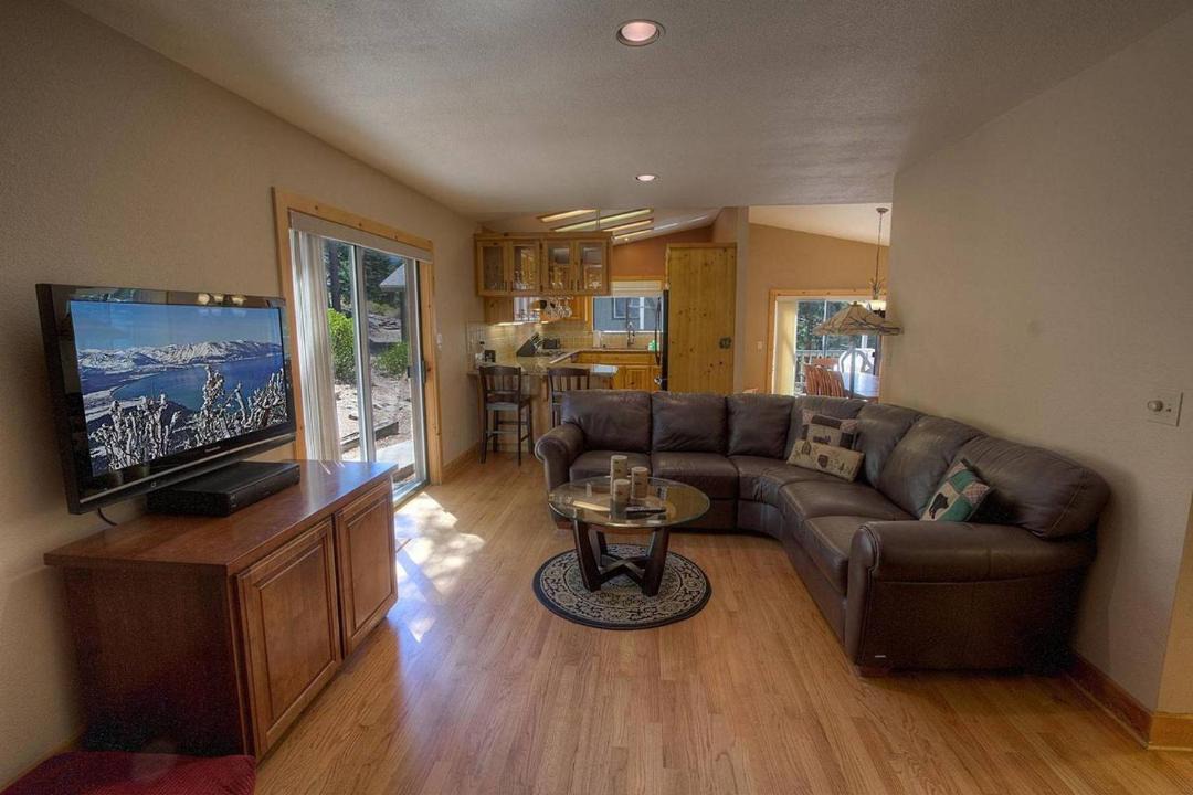 Photo of Livingroom in Montgomery Estates