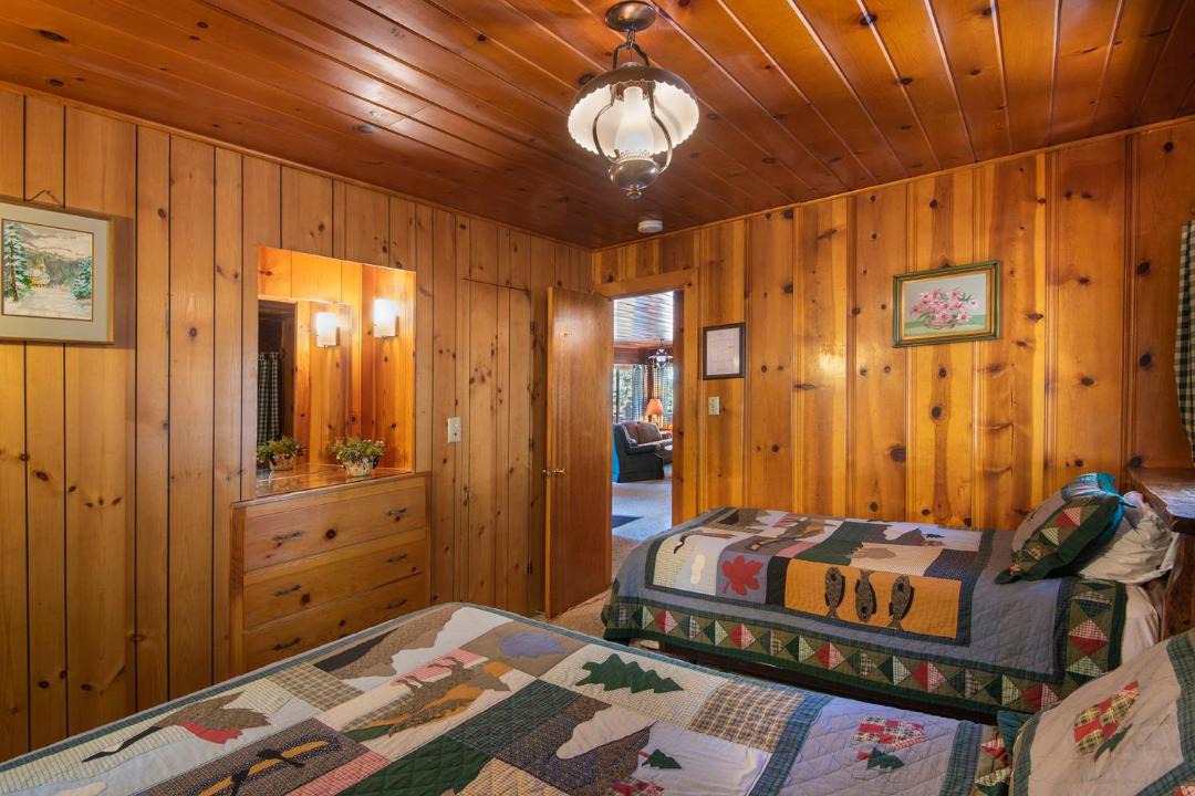Photo of Bedroom in North Wawona