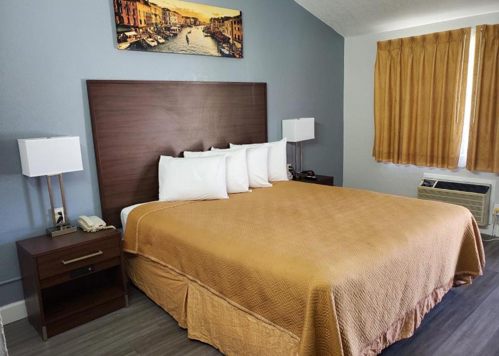Photo of Bedroom in Paso Robles