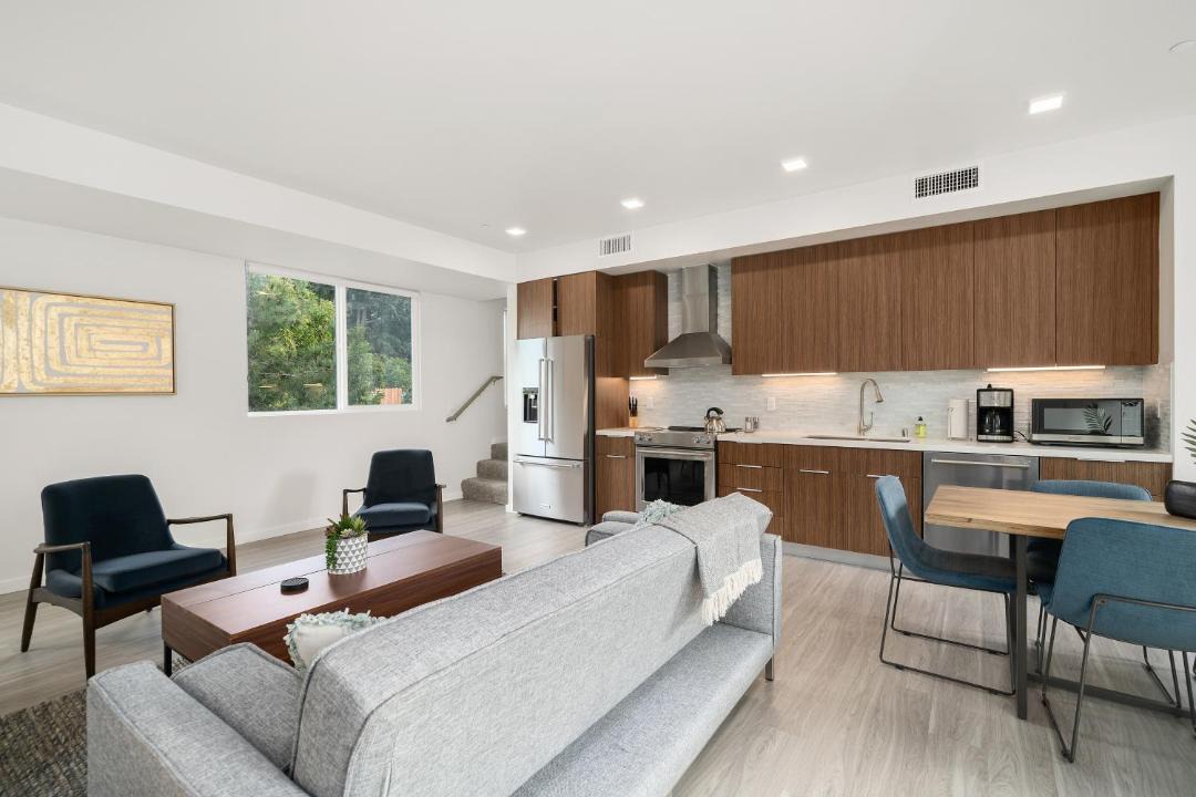 Photo of Livingroom in Golden Hill