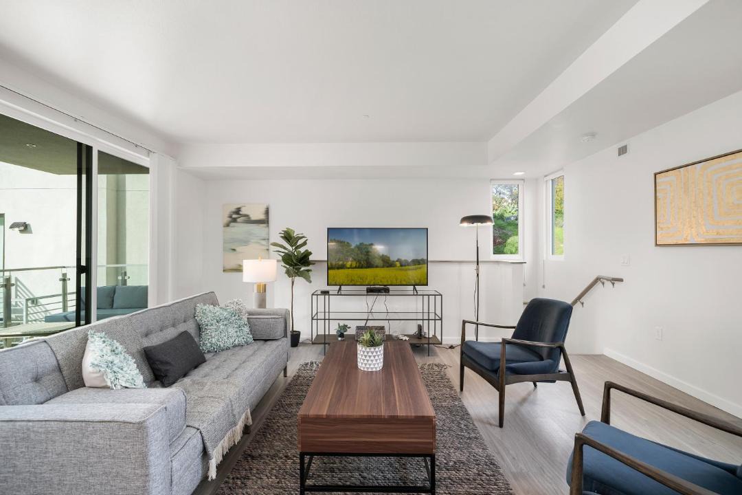 Photo of Livingroom in Golden Hill