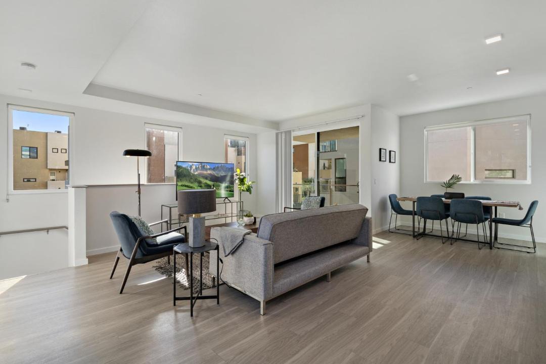 Photo of Livingroom in Golden Hill