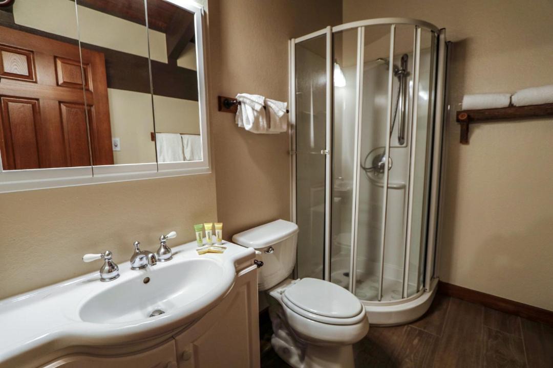 Photo of Bathroom in Sierra Holiday