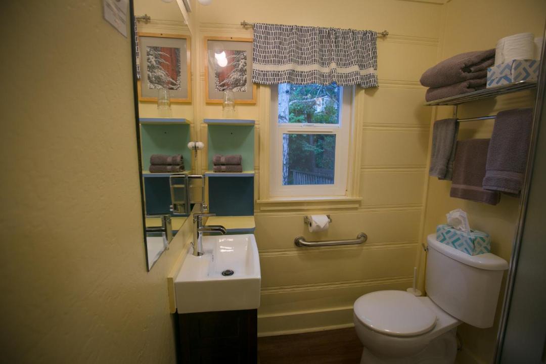Photo of Bathroom in Nevada City