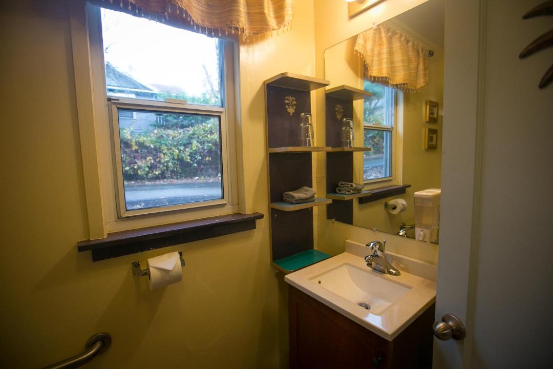 Photo of Bathroom in Nevada City