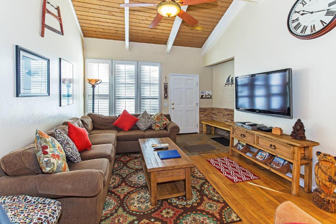Photo of Livingroom in Mammoth Lakes