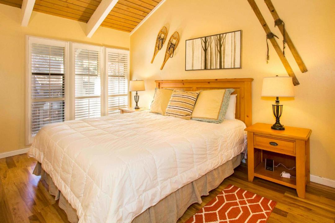 Photo of Bedroom in Mammoth Lakes