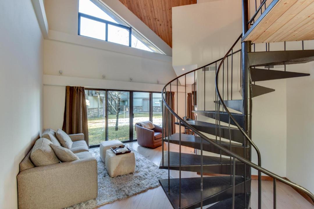 Photo of Livingroom in Tahoe Keys