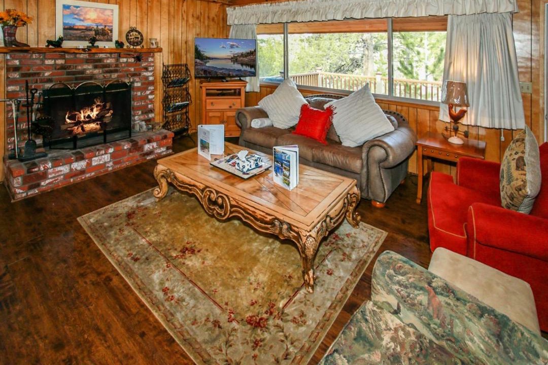 Photo of Livingroom in Whispering Forest