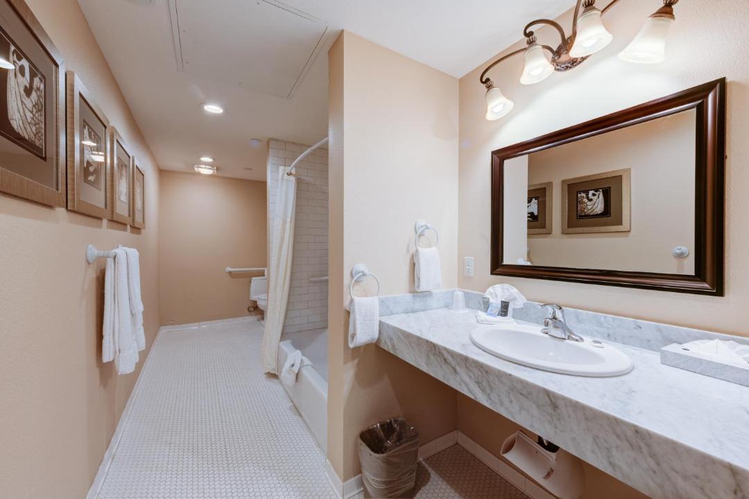 Photo of Bathroom in Gaslamp Quarter