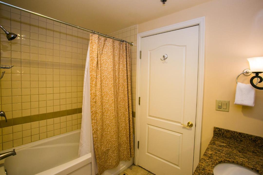 Photo of Bathroom in Lake Las Vegas