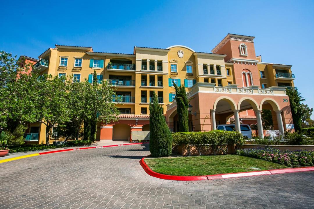 Photo of Buildings in Lake Las Vegas