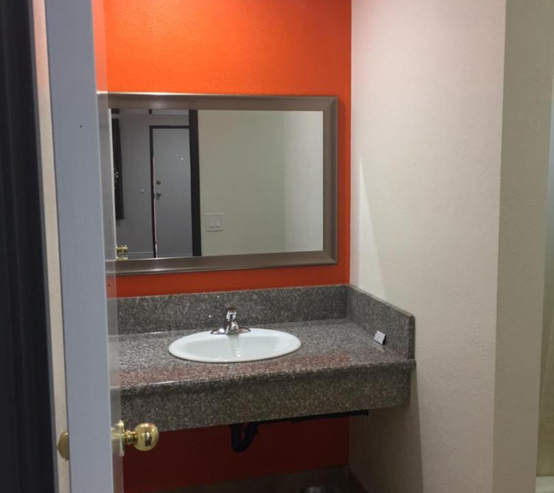 Photo of Bathroom in Northwest Anaheim