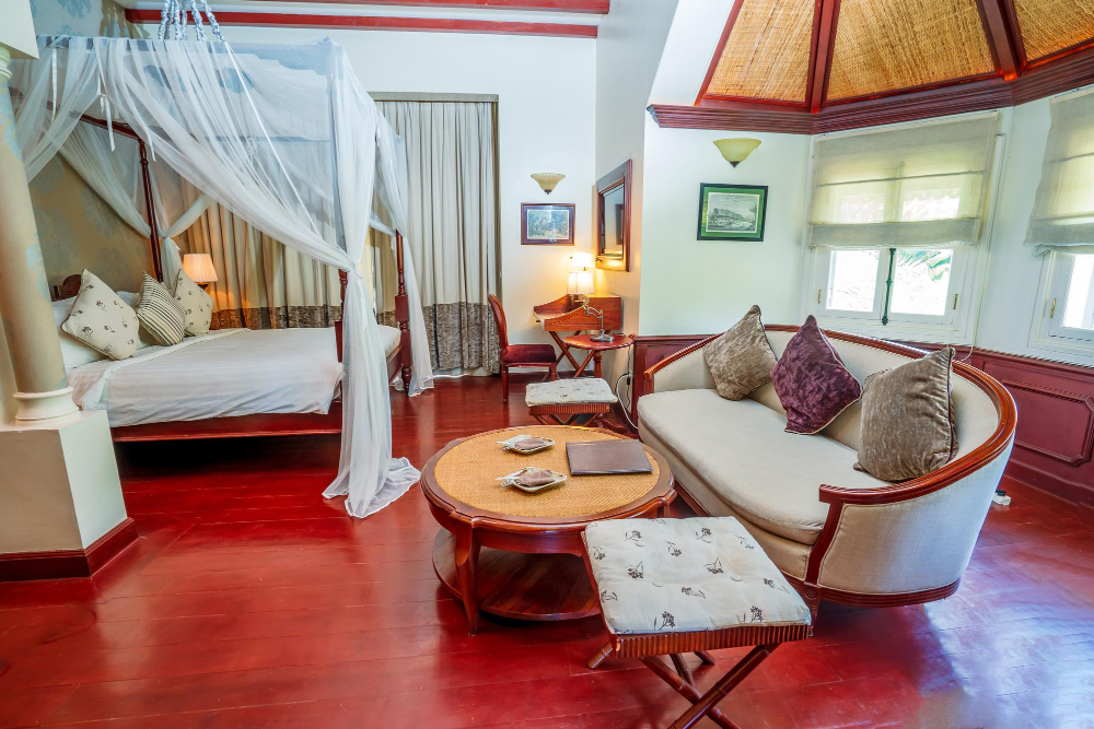 Granada Hotel & Bistro
