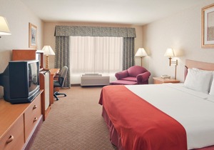 Holiday Inn Express & Suites Tracy, an Ihg Hotel