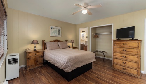 Standard Room, 1 Queen Bed, Non Smoking