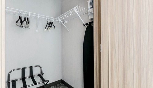 Suite, Multiple Beds, Roll-in Shower (Transfer Shower)
