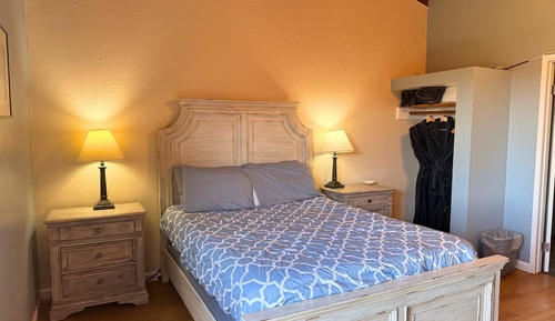 Standard Room, Queen Bed, Patio, Limited Ocean View