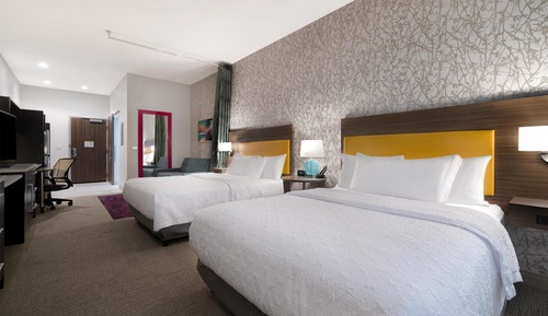 Studio, 2 Queen Beds, Accessible (Mobility, 3x3 Shower)