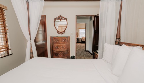 Deluxe Room, Multiple Beds