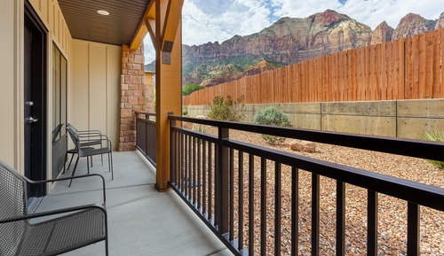 Family Suite, Multiple Beds, Non Smoking, Refrigerator & Microwave