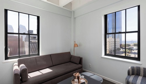 Suite, 1 King Bed with Sofa bed, Corner