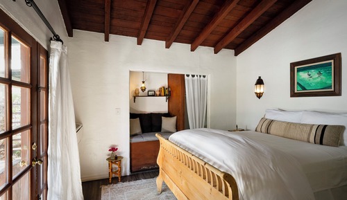 Standard Room, 1 Queen Bed, Mountain View