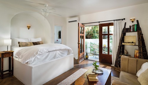 Standard Room, 1 Queen Bed, Mountain View (Bedouin Room)