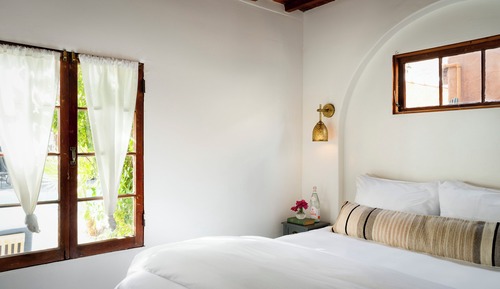 Standard Room, 1 Queen Bed, Pool View (Ionean Bungalow)