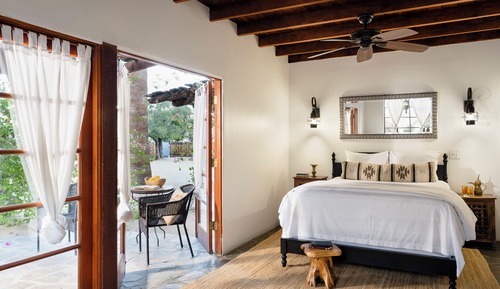 Standard Room, 1 Queen Bed, Mountain View