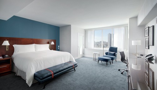 Premium Room, 1 King Bed, Corner (View)