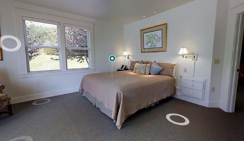 Suite, 1 King Bed, Garden View (No Pets or Children)