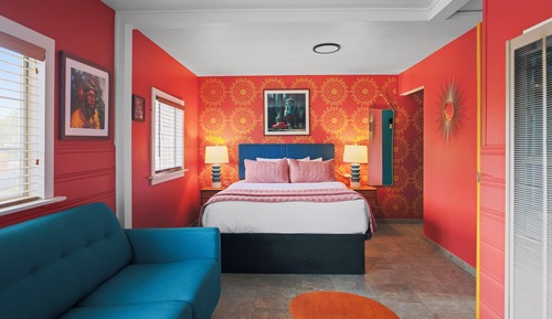 Studio, 1 Queen Bed with Sofa bed